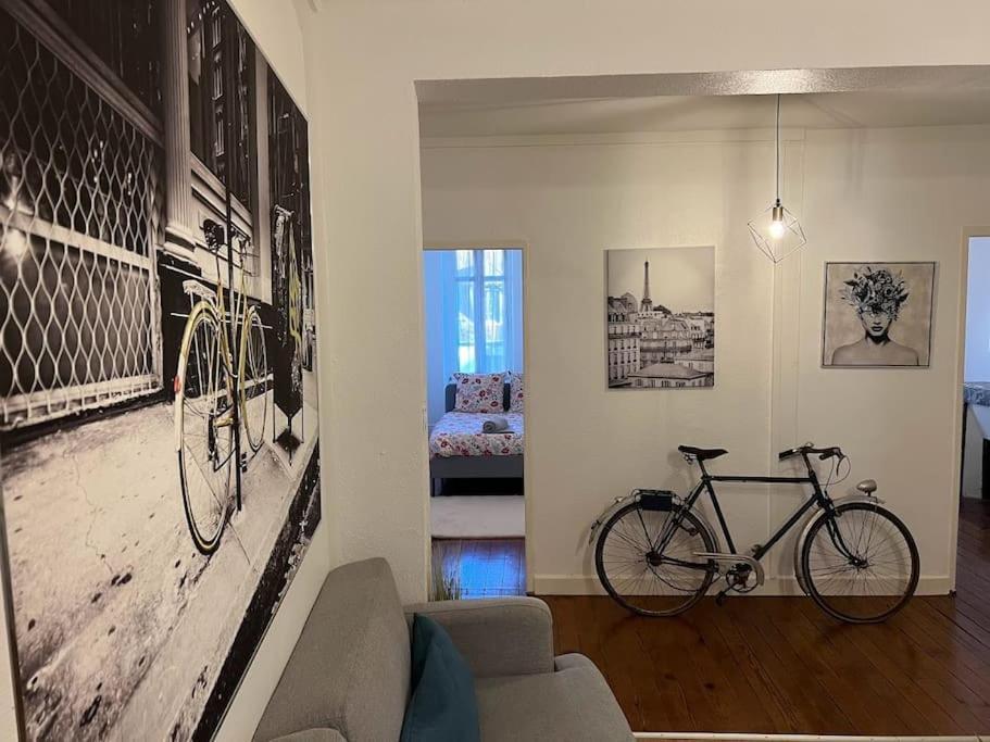 디종 Le Comte Est Bon, Quartier Antiquaires 아파트 외부 사진