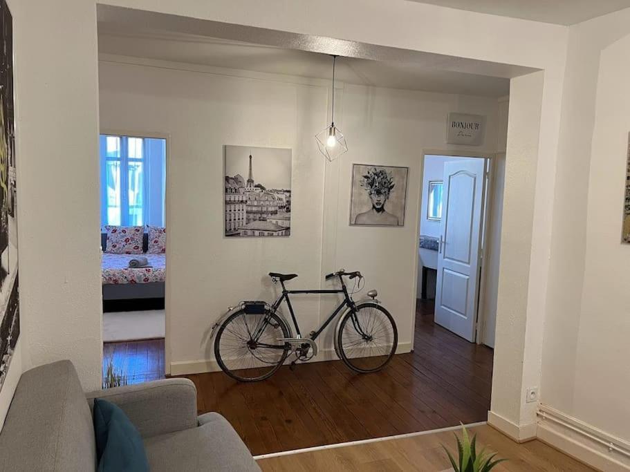 디종 Le Comte Est Bon, Quartier Antiquaires 아파트 외부 사진