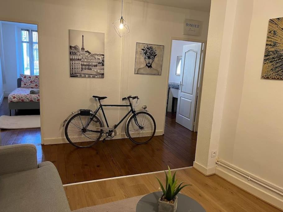 디종 Le Comte Est Bon, Quartier Antiquaires 아파트 외부 사진
